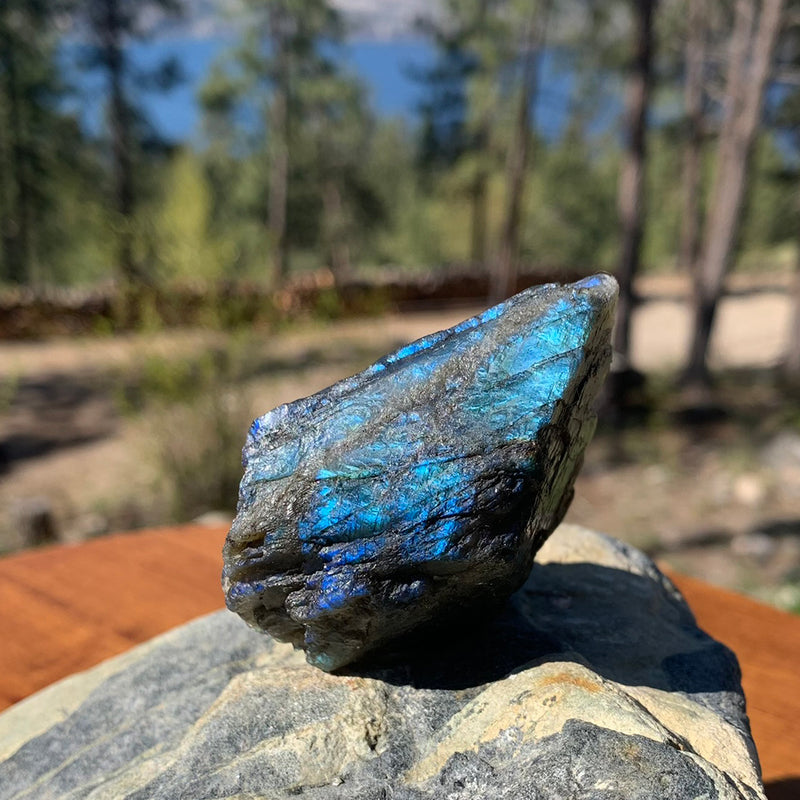 Flashy Labradorite Natural Stone