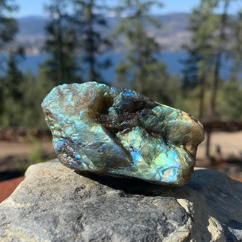 Flashy Labradorite Natural Stone